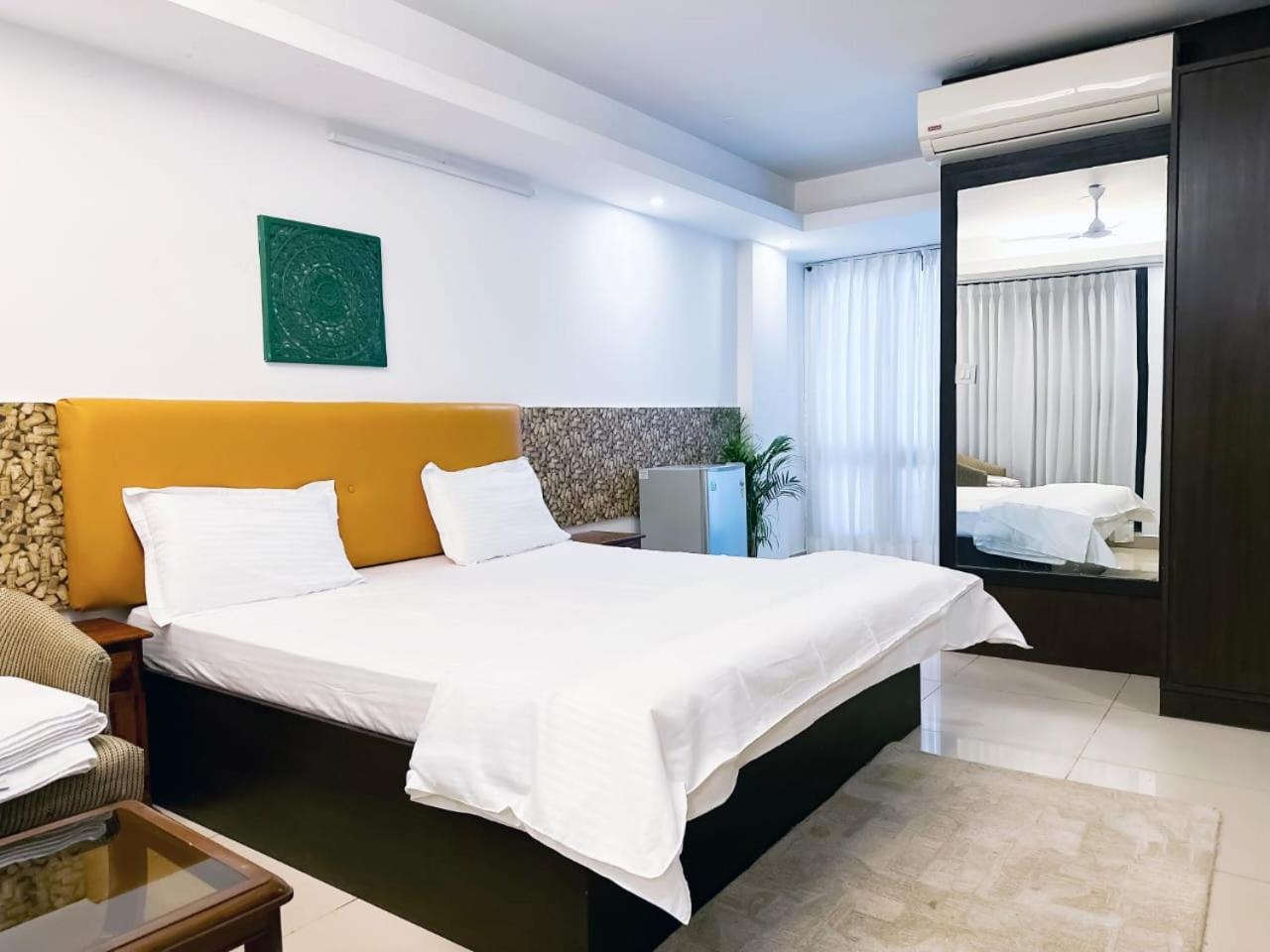 Hotel Blueberry นิวเดลี ภายนอก รูปภาพ